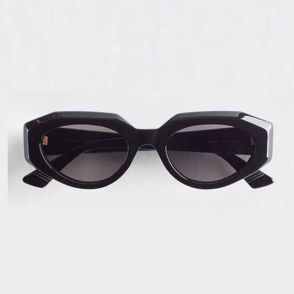- NEW Bottega Veneta Facet Acetate Cat Eye Sunglasses ACESS3-62
